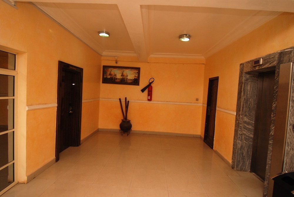 Ayalla Hotels Ltd 3/50
