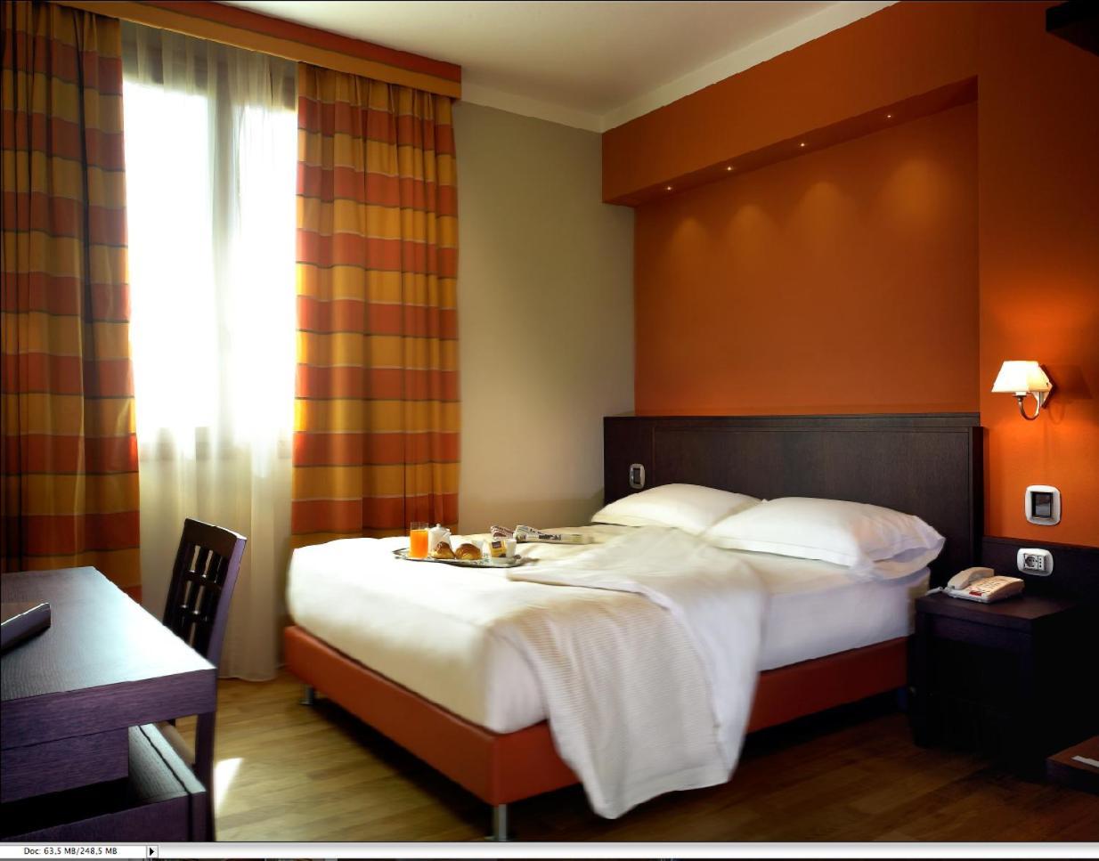 Hotel Dei Vicari 18/50