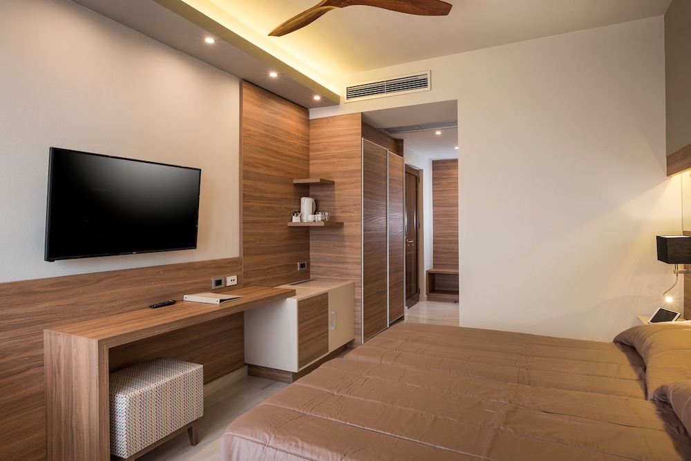 Atrion Resort Hotel 35/45