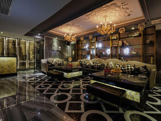 Donghu Grand Hotel 31/49
