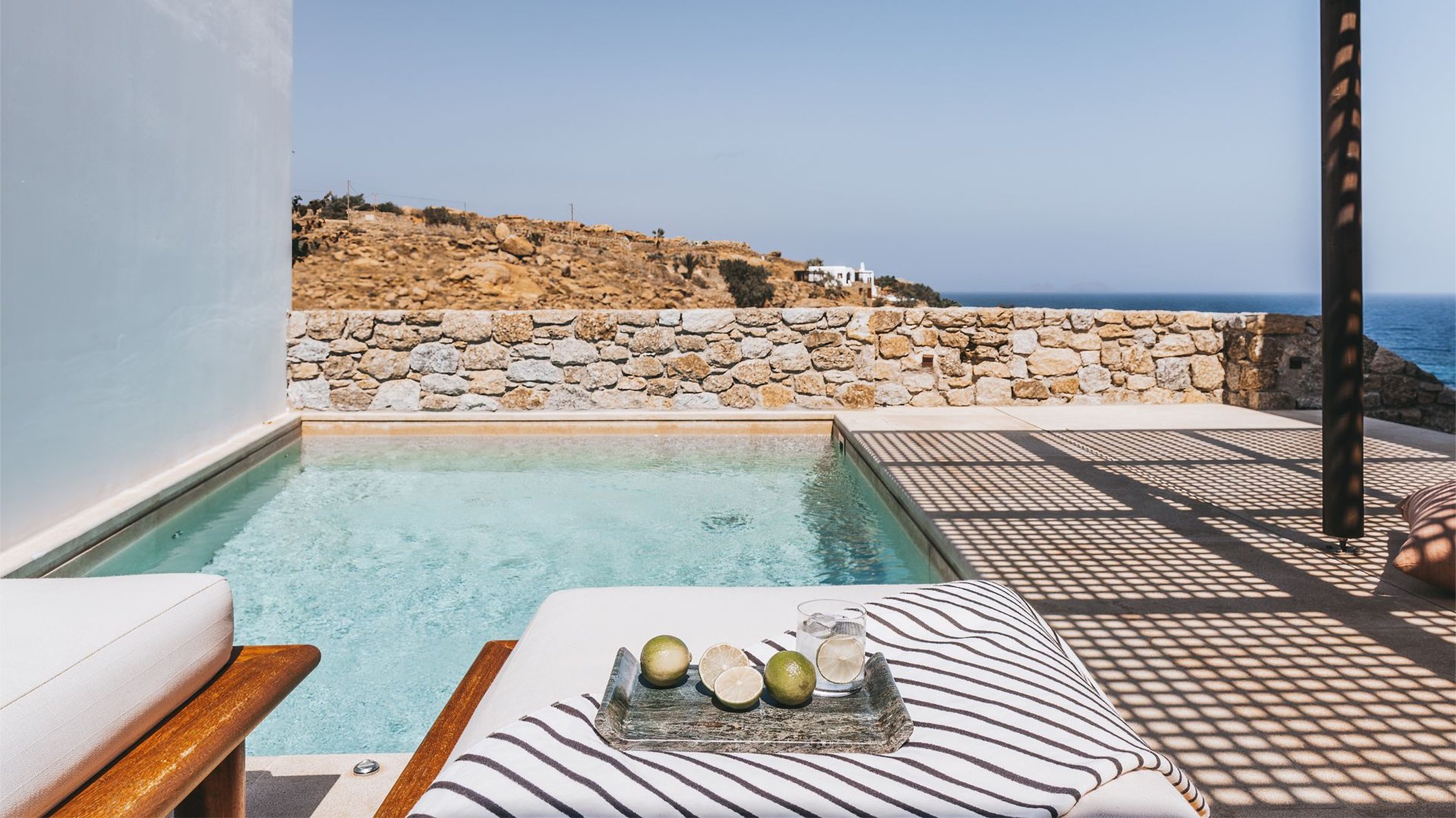 POOL, JUNIOR SUITE