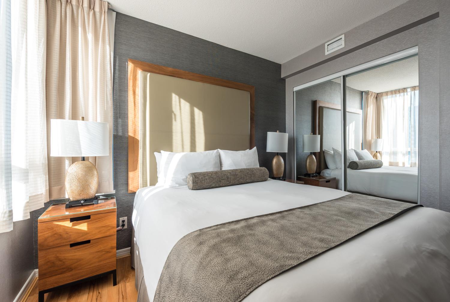 2 BEDROOMS, EXECUTIVE, SUITE, KING AND TWIN BEDS