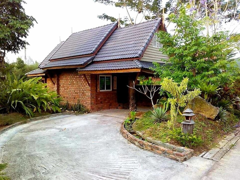 Wangnamkhao Resort 30/63