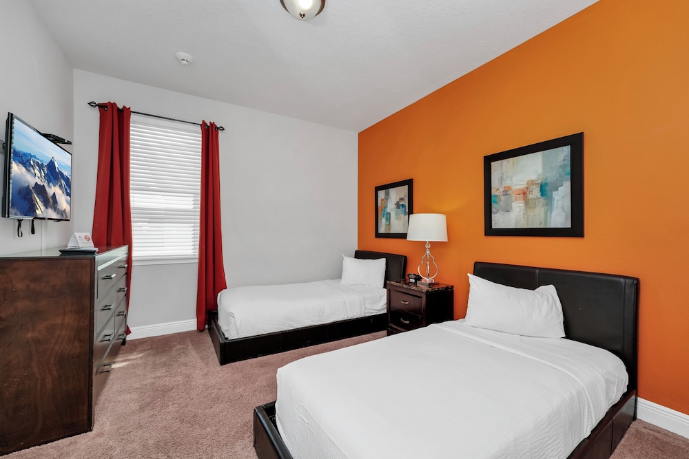 Elite, 5 Bedrooms, House, 3 King Beds, 3 Queen Beds, West Side, Private Pool
