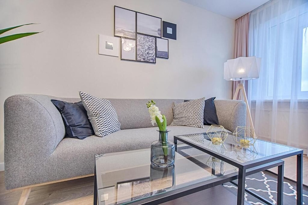 Princely Suites 31/50