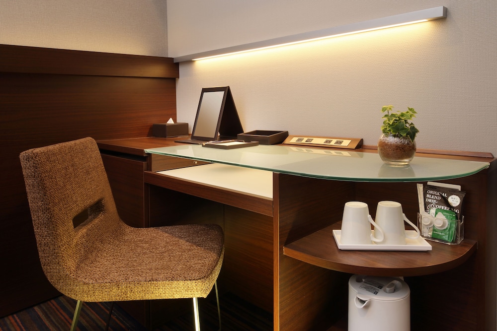 Keio Presso Inn Hamamatsucho 58/67