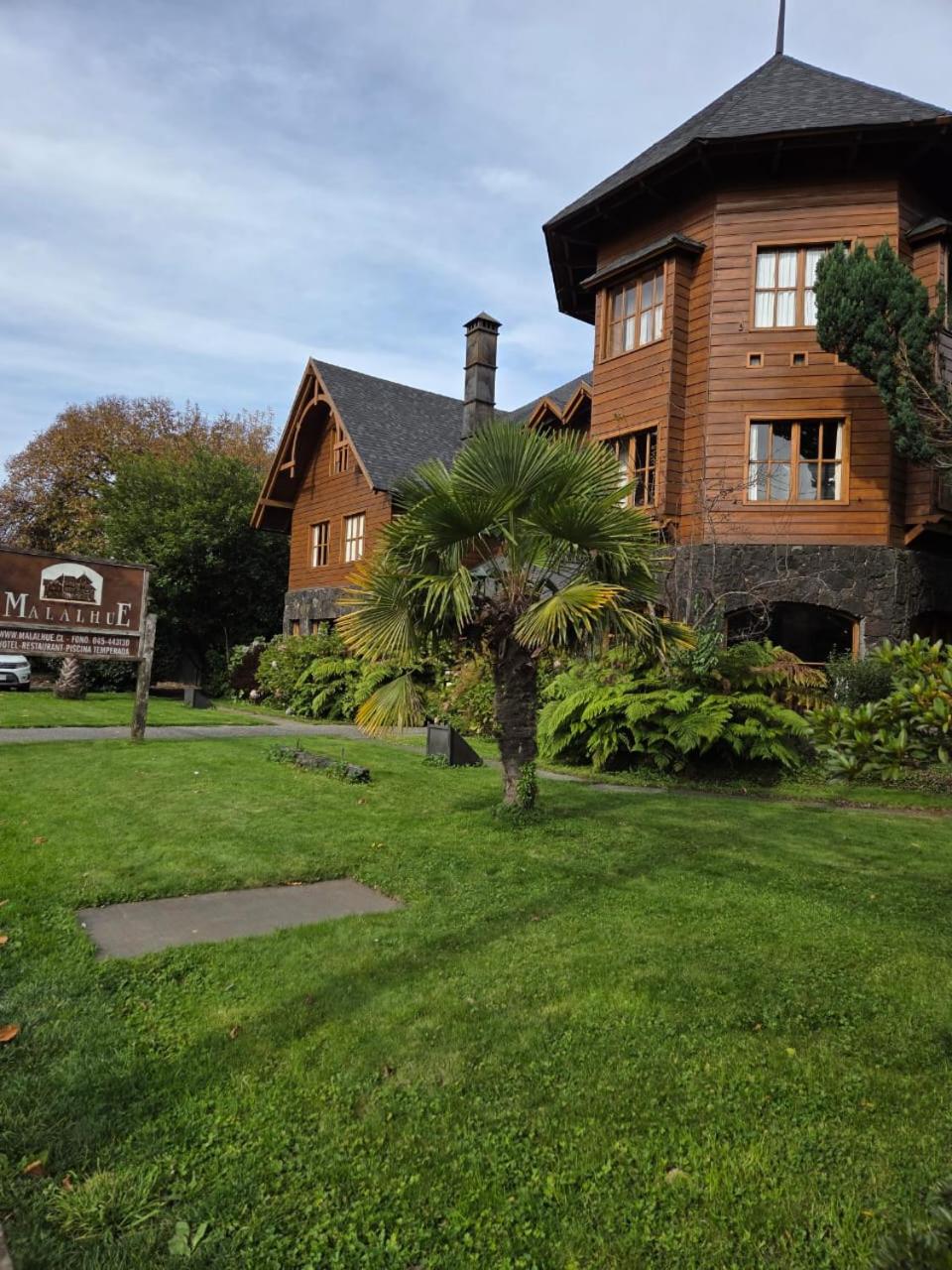 Malalhue Hotel 43/50