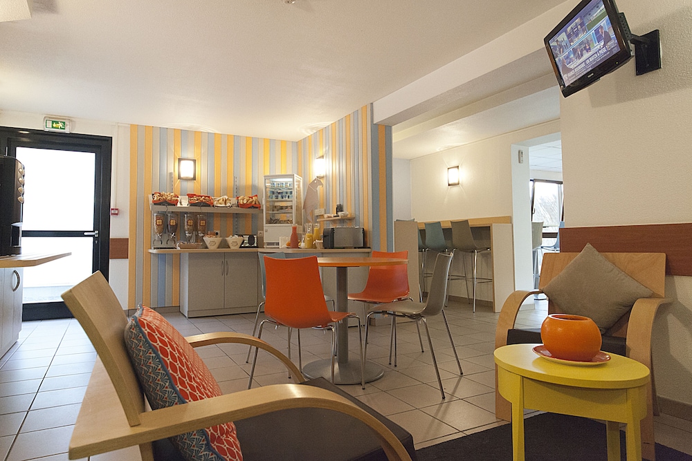 Hotel The Originals Clermont-Ferrand Sud 14/24