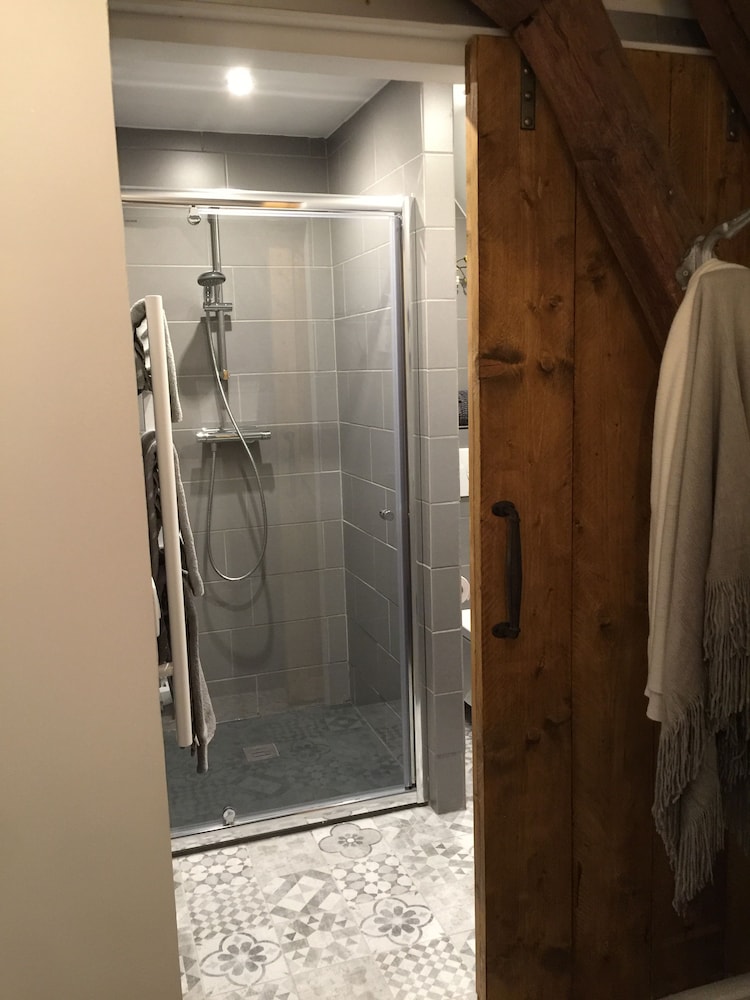 Boutique Hotel B&B Fleurie، بورجيز 50/50