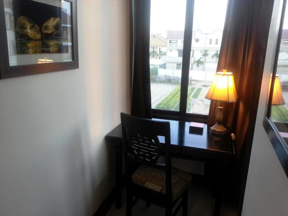Hamilton Oceanview Villa 11/20