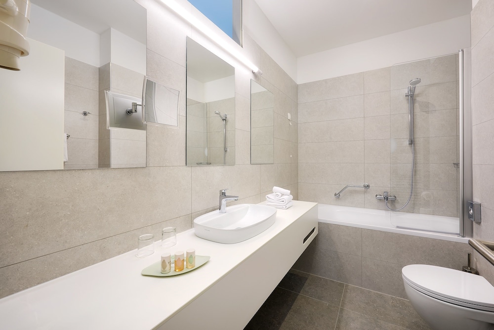 Hotel Salona Palace 14/70