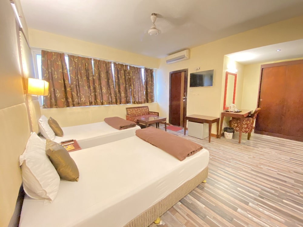 MODERN, DOUBLE BED