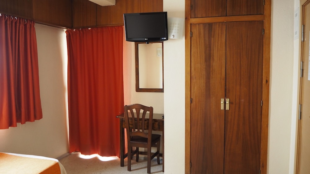 B B Hotel Benidorm Centro 30/36