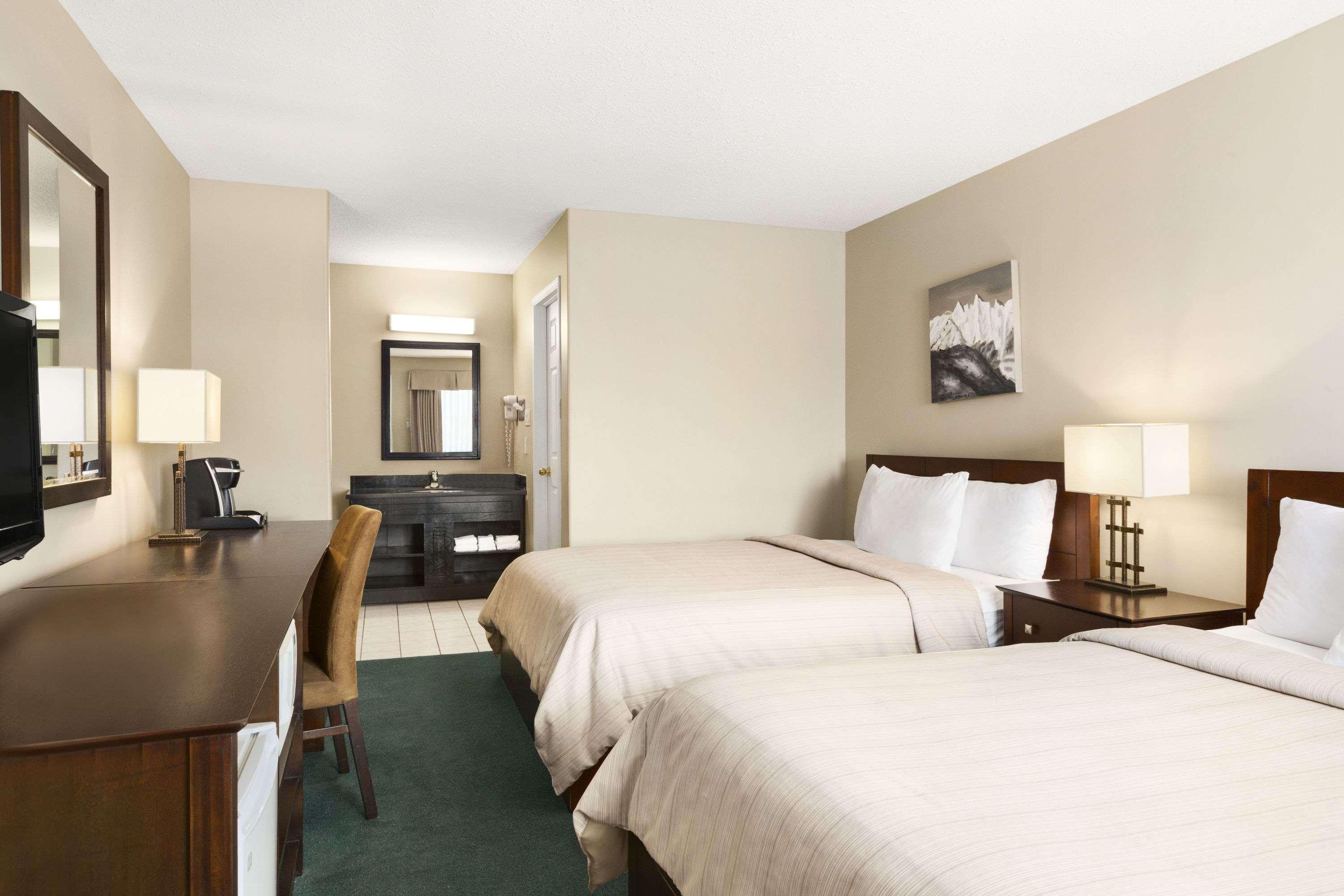 Room, Double Bed