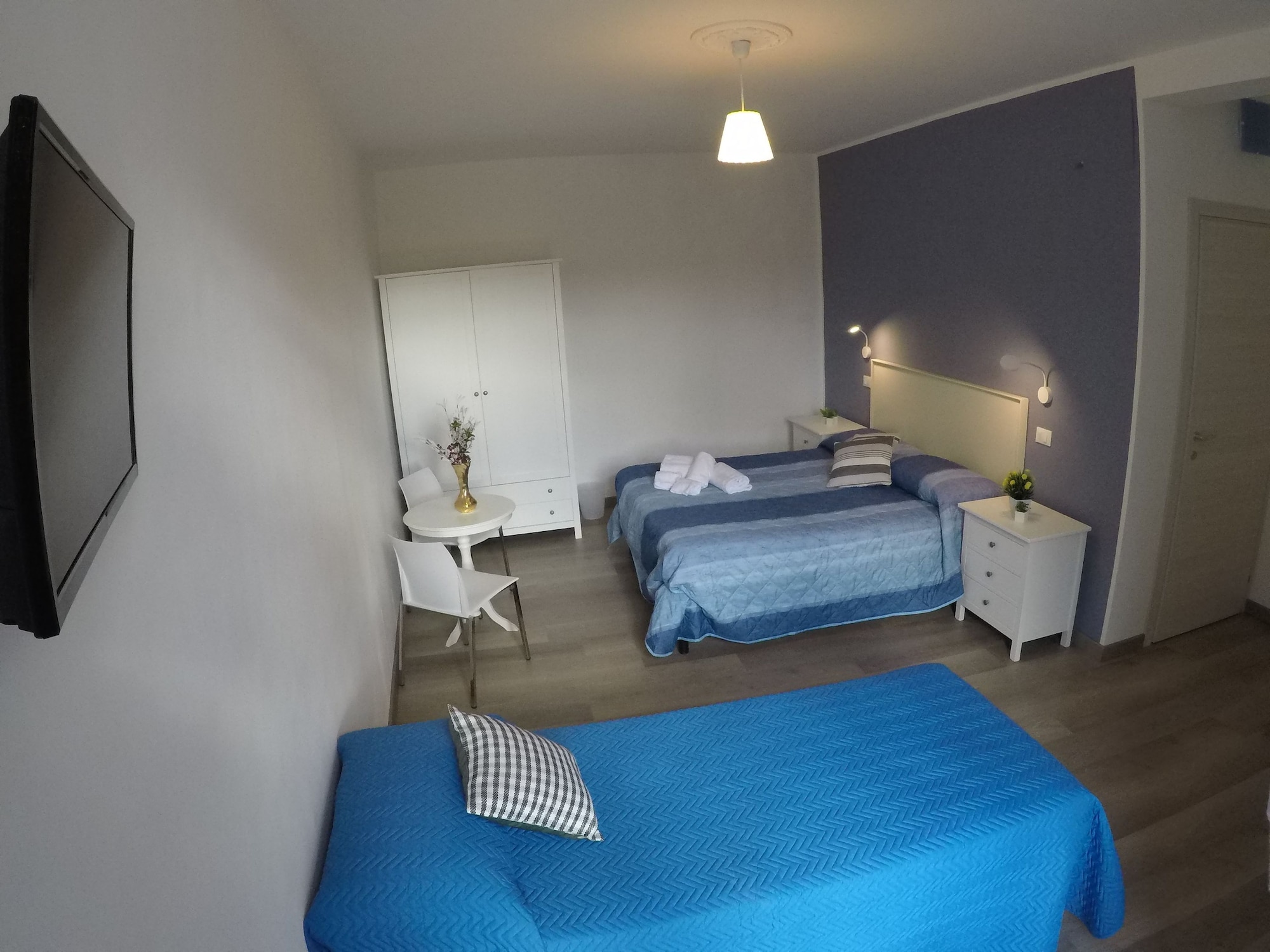1 BEDROOM, CLASSIC, TRIPLE, CITY VIEW