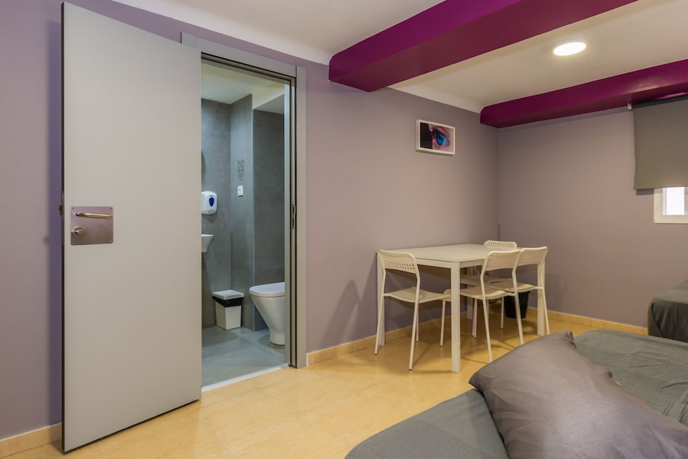 Hostel Sun And Moon 19/28