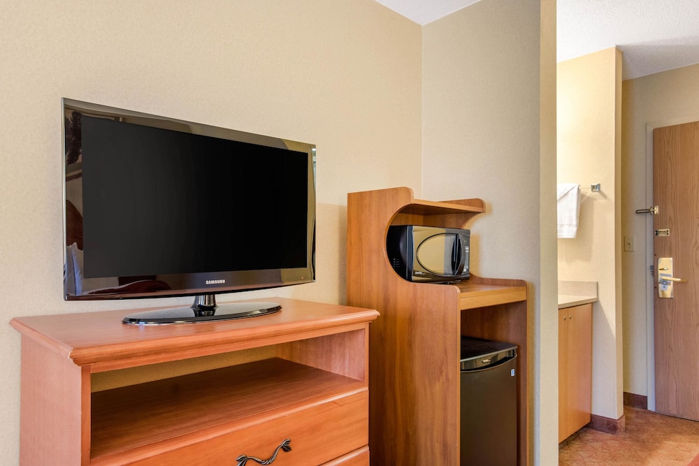Quality Inn At Bangor Mall 34/36