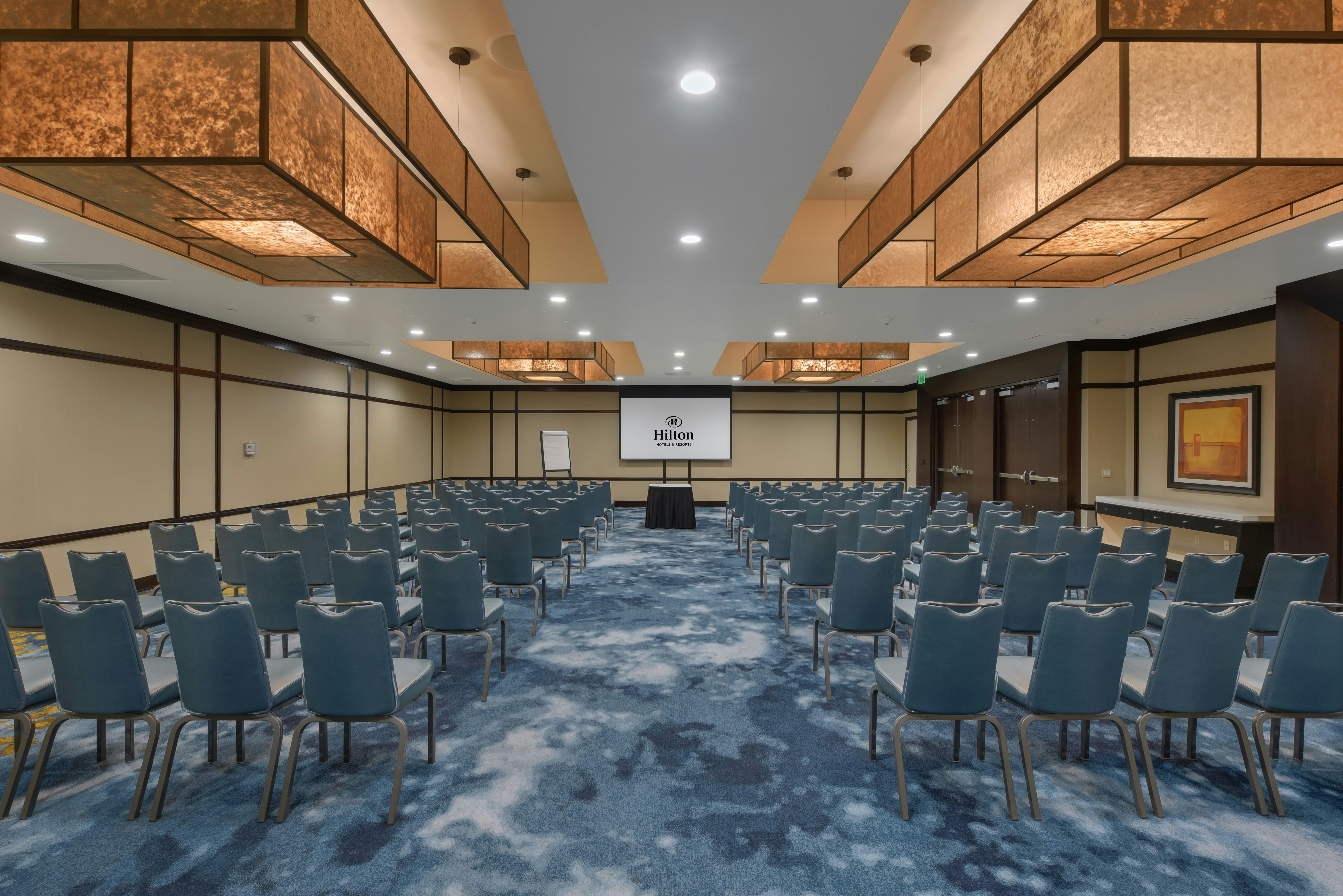 Hilton Irvine/Orange County Airport 68/82