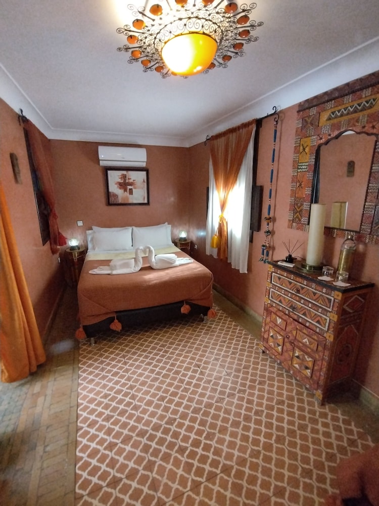 Riad Andalla 10/35