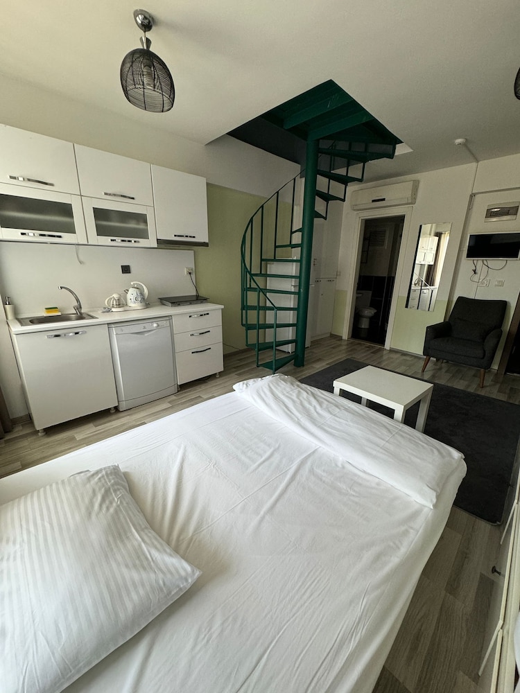 Istanbul Hub Flats 17/50