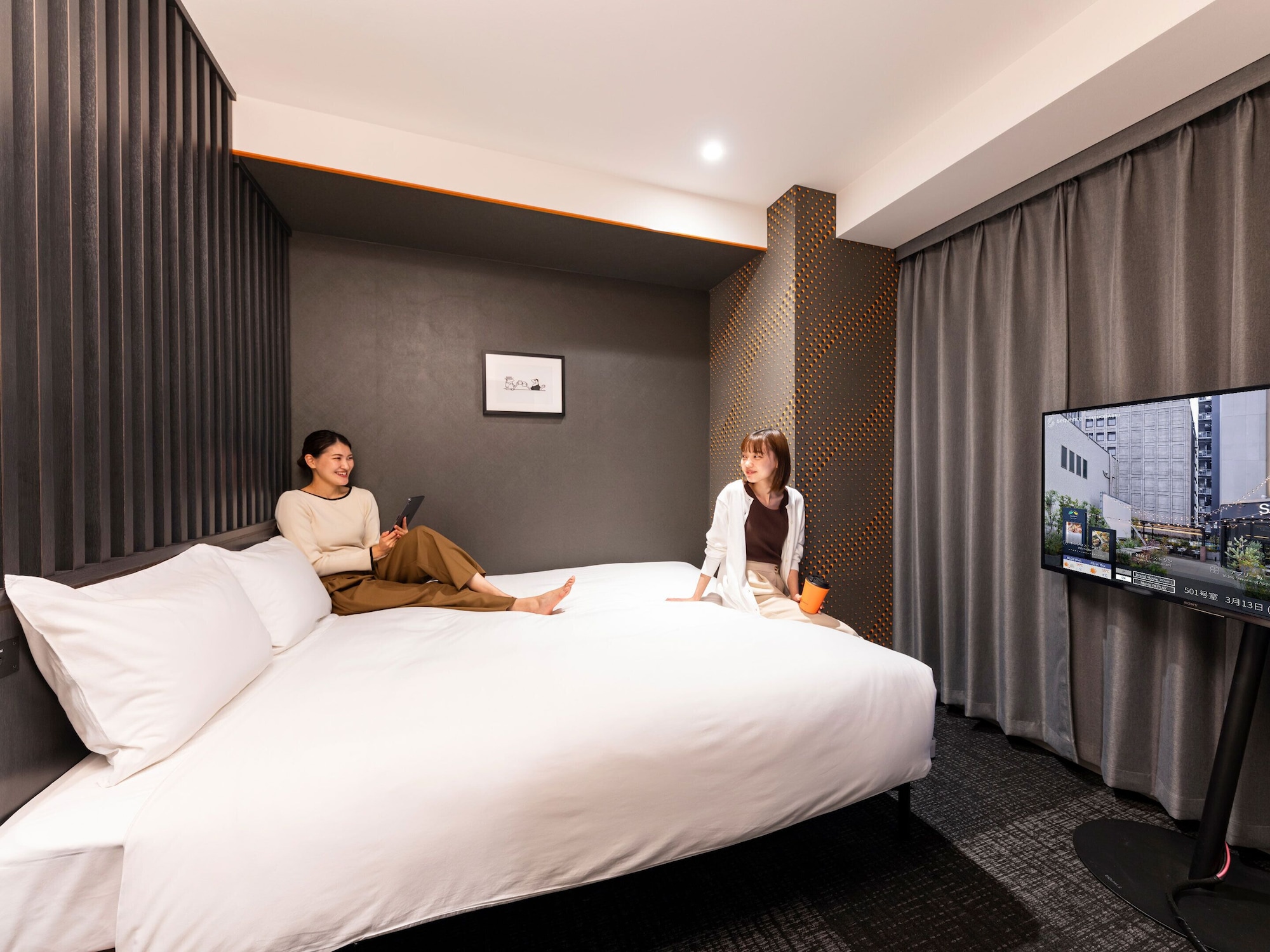 ROOM, QUEEN BED, ACCESSIBLE