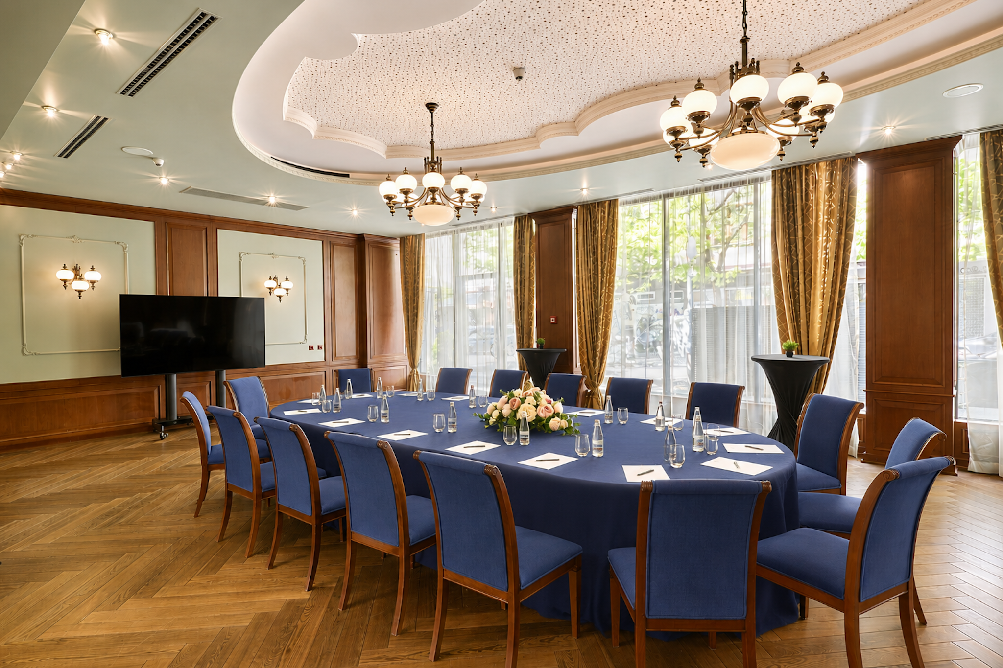 Crystal Palace Boutique Hotel 62/68