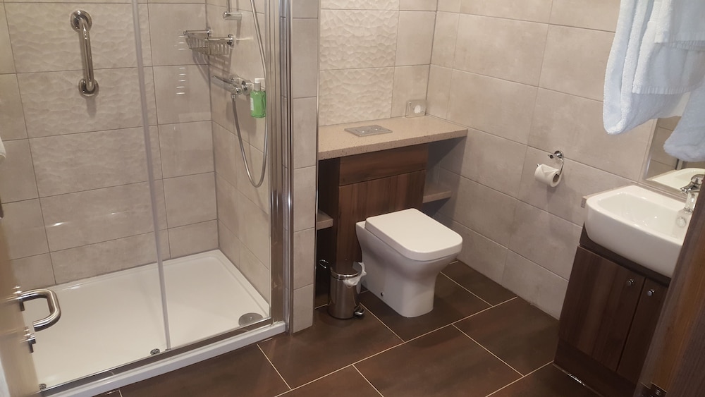 Best Western Kings Manor Hotel 12/56