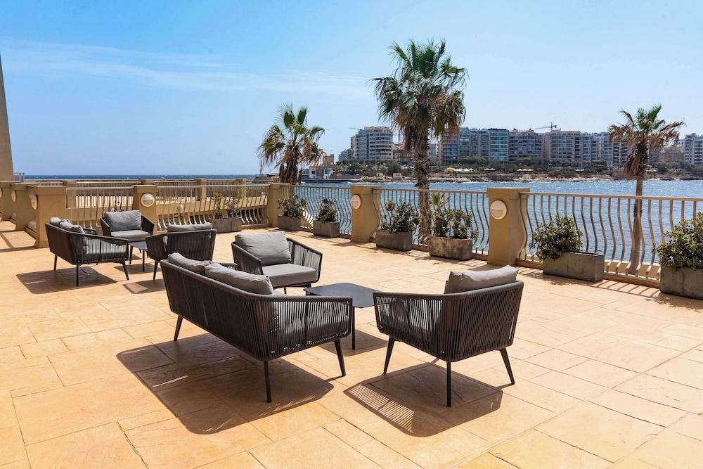 CAVALIERI ART HOTEL 28/46