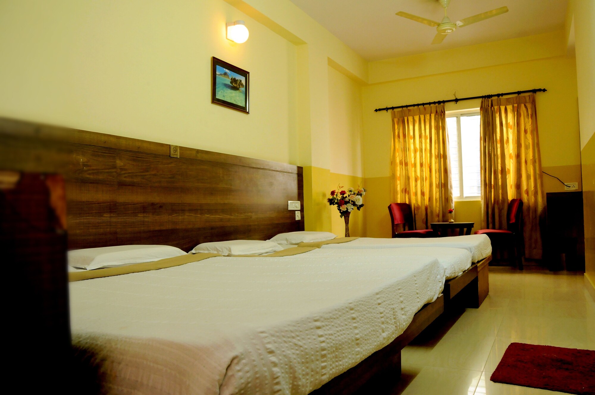 1 BEDROOM, FAMILY, QUADRUPLE, 2 DOUBLE BEDS, SMOKING