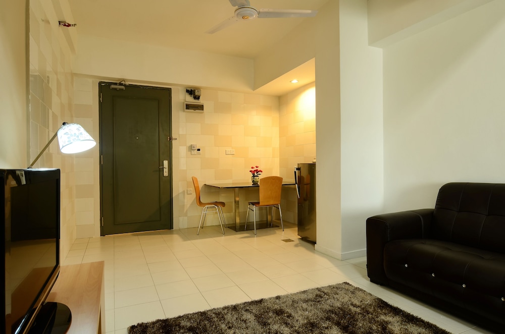 One-Stop Residence & Hotel 14/51