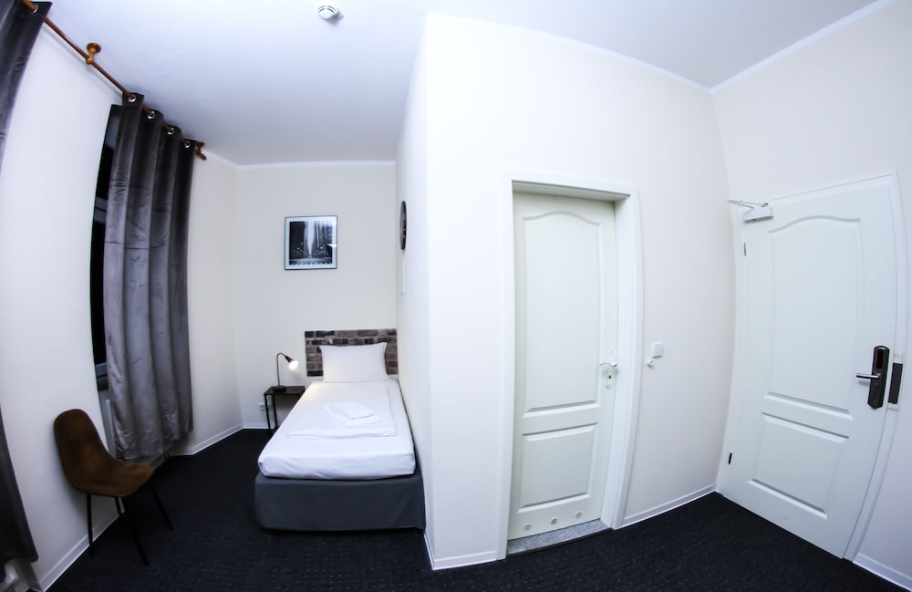 Hotel Karlshorst 37/62
