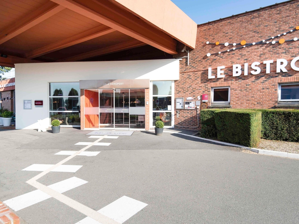 Mercure Lille Aeroport 42/49