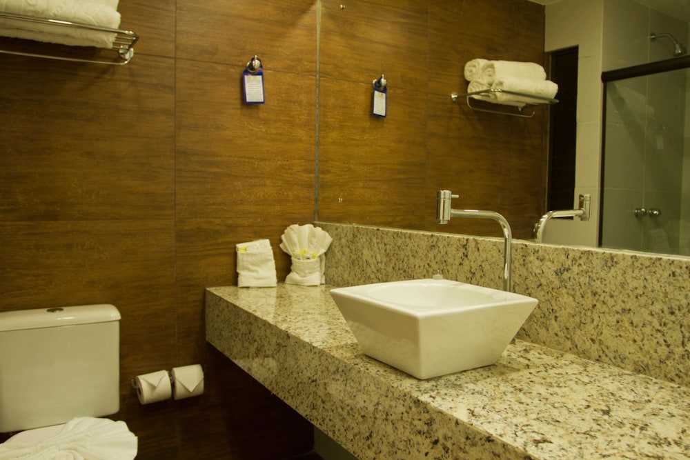 Hotel Canarius De Gravata 25/26
