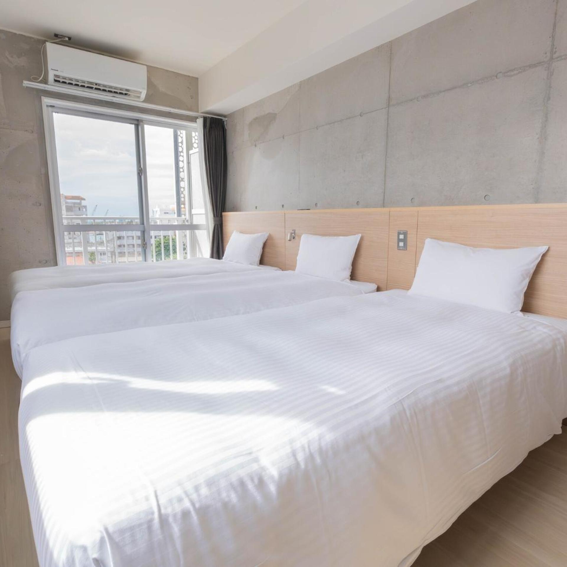 Economy, Triple, Hotel Building