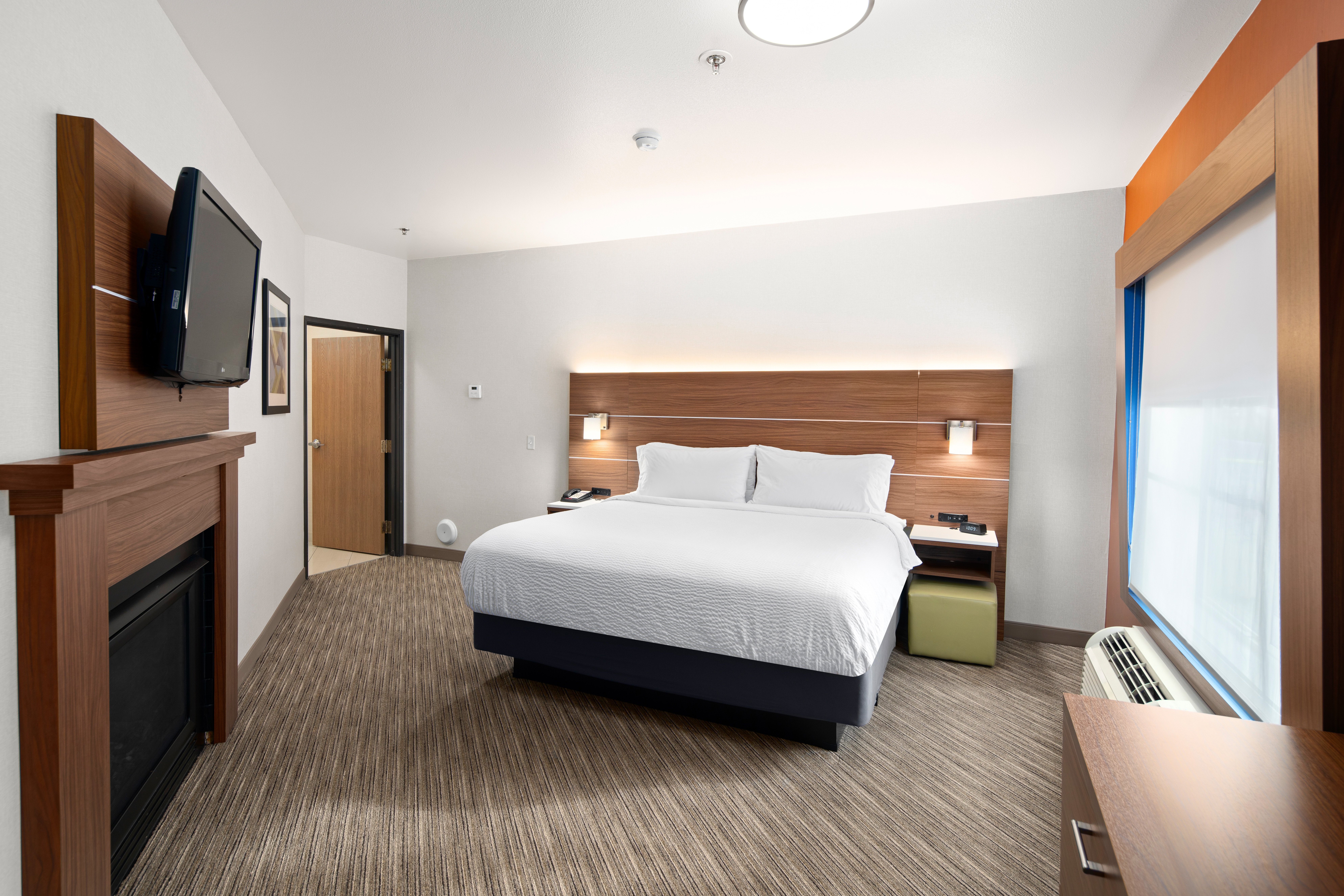 Feature, Suite, King Bed