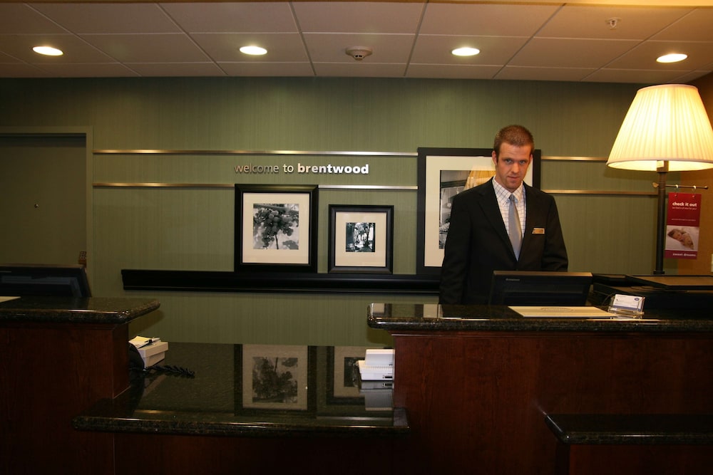 Hampton Inn Brentwood 4/50