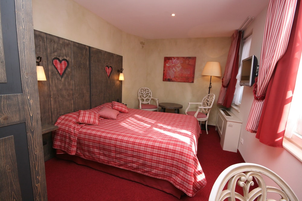 Hotel Beaucour 15/83