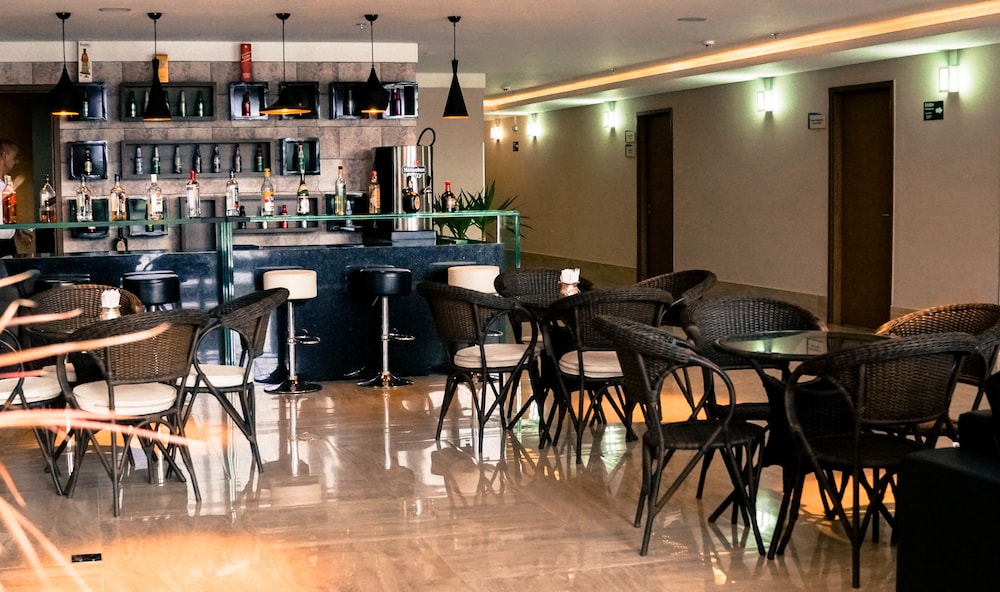 Ibiza Plaza Hotel 33/41