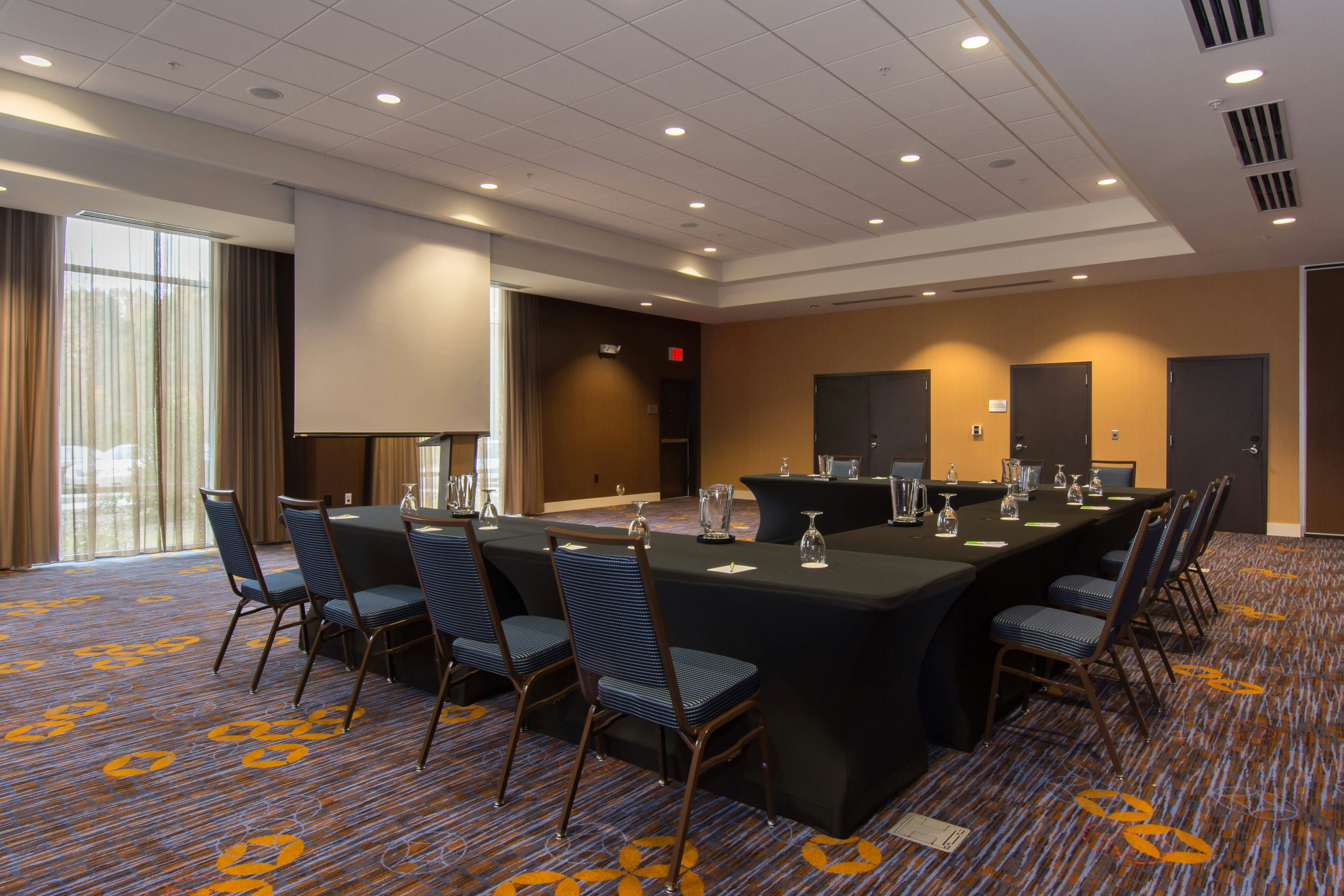 COURTYARD RALEIGH-DURHAM AIRPORT/BRIER CREEK 16/23