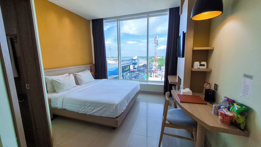 Sunrise, Superior, King Bed, River View