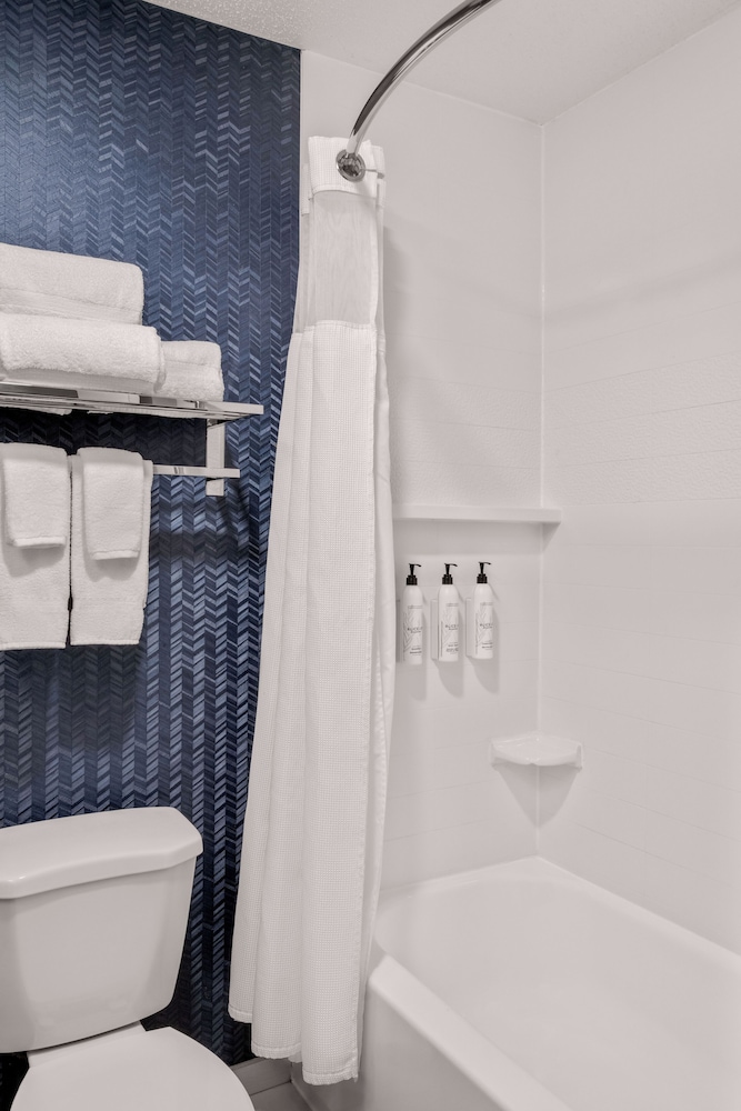 Fairfield Inn Suites By Marriott Chicago Naperville Aurora 49/50