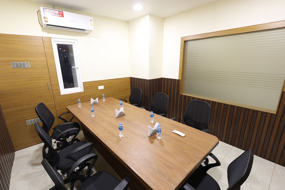 Abirami Residency 33/42
