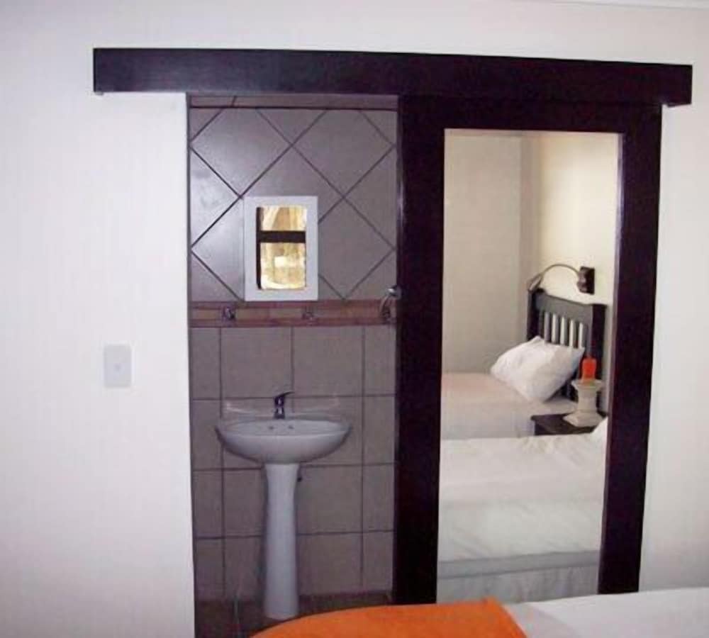 Towers Lodge 29/29