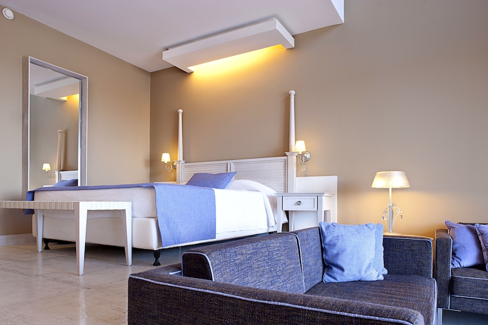 Porto Angeli Beach Resort 58/76