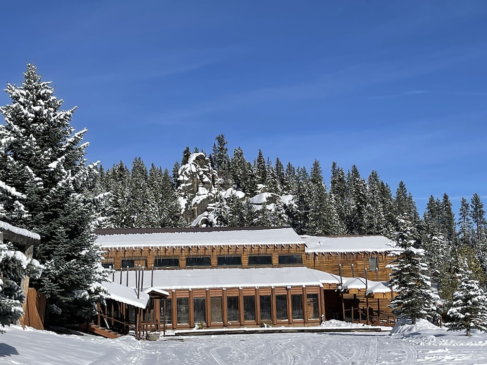 The Lodge At Lolo Hot Springs 1/50
