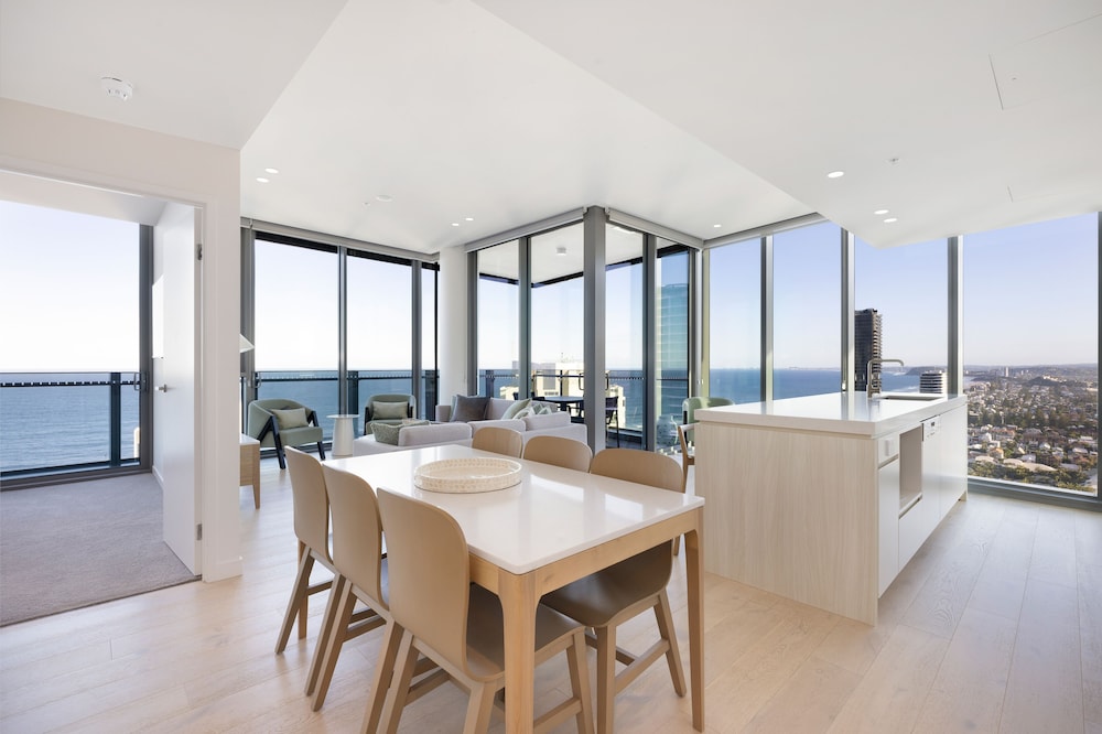 ULTIQA Signature at Broadbeach 38/50