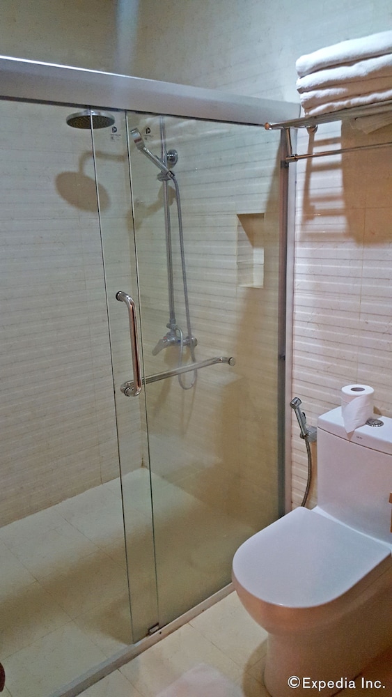 Palawan Uno Hotel 50/50