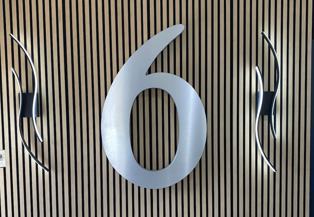 Motel6 Costa Mesa, CA 39/55