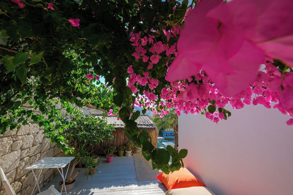 Kybele Alacati 43/50