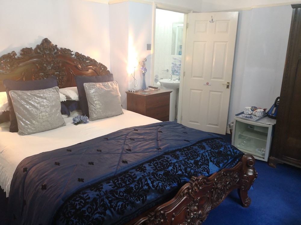 Blue, Double Bed، Arches B&amp;B 3/8